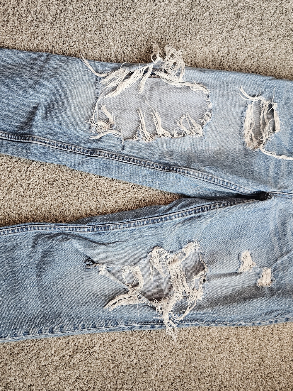 Aeropostale High Rise Mom Distressed Jeans